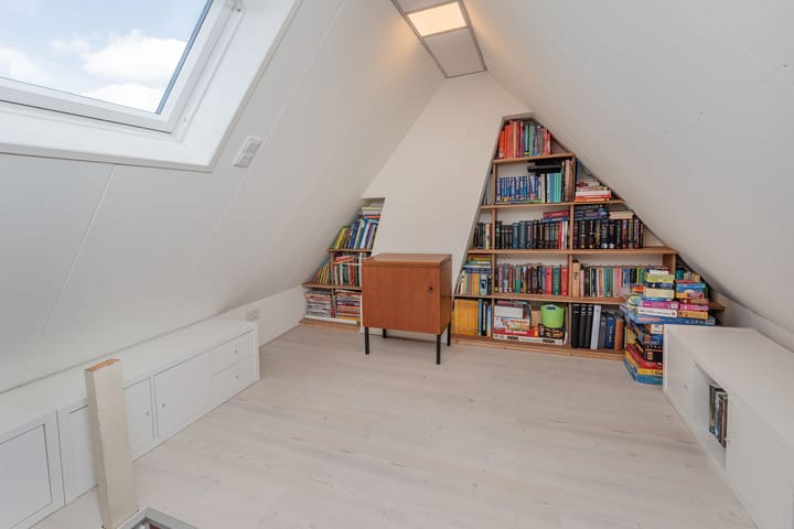Tussenwoning te koop: Aalsmeerderweg 765, Rijsenhout