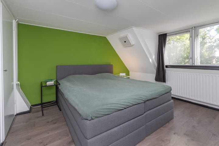 Tussenwoning te koop: Aalsmeerderweg 765, Rijsenhout