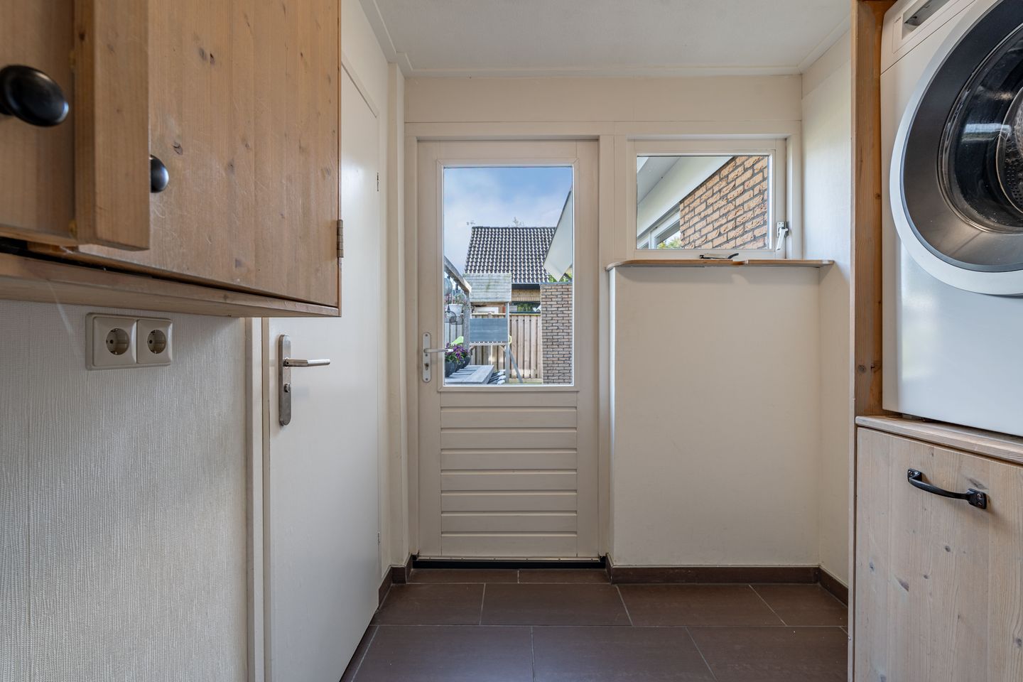 Photo 29 of Feansterdyk 41