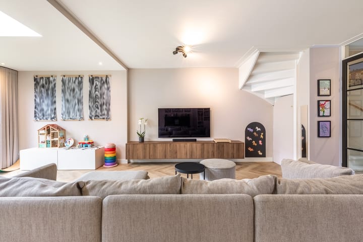 Tussenwoning te koop: Vissersknoop 10, Almere
