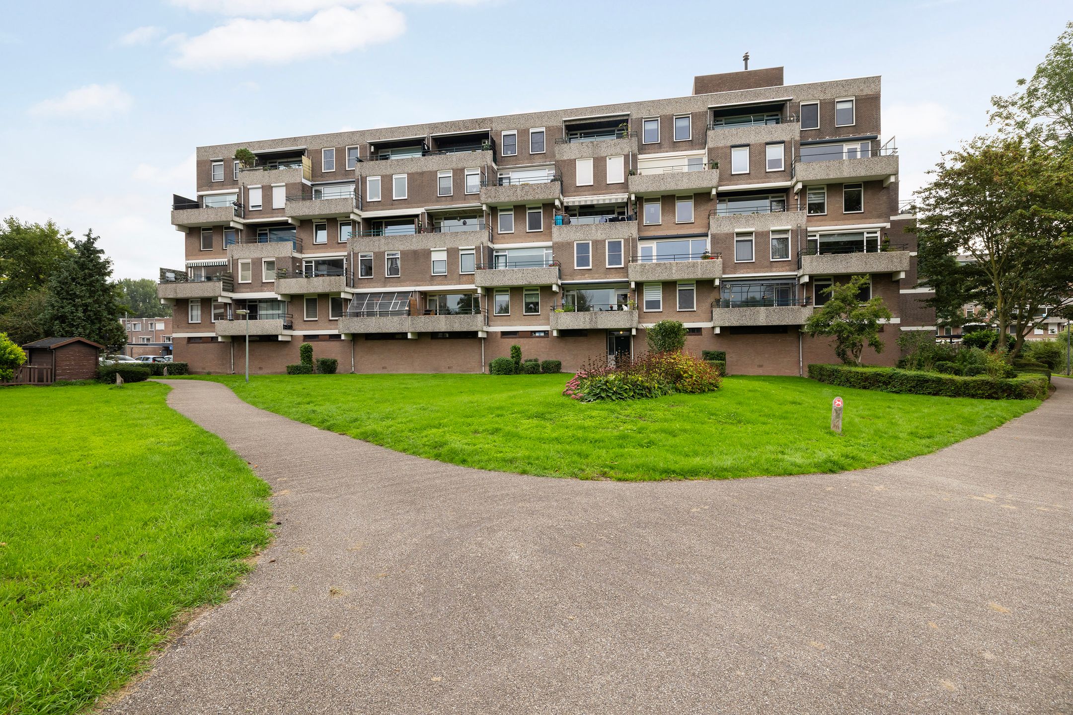 Photo 36 of Haringvlietstraat 161