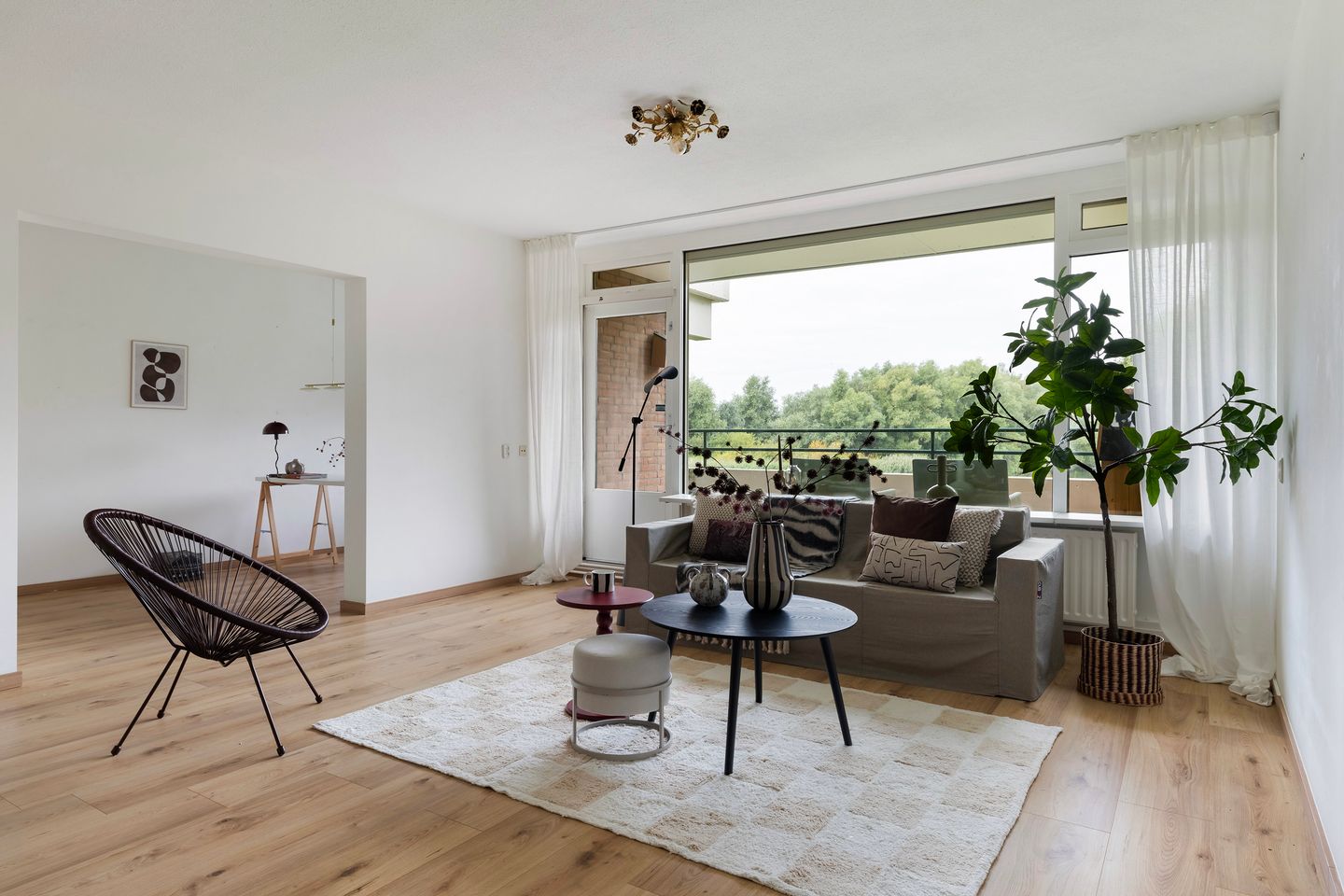 Photo 10 of Haringvlietstraat 161