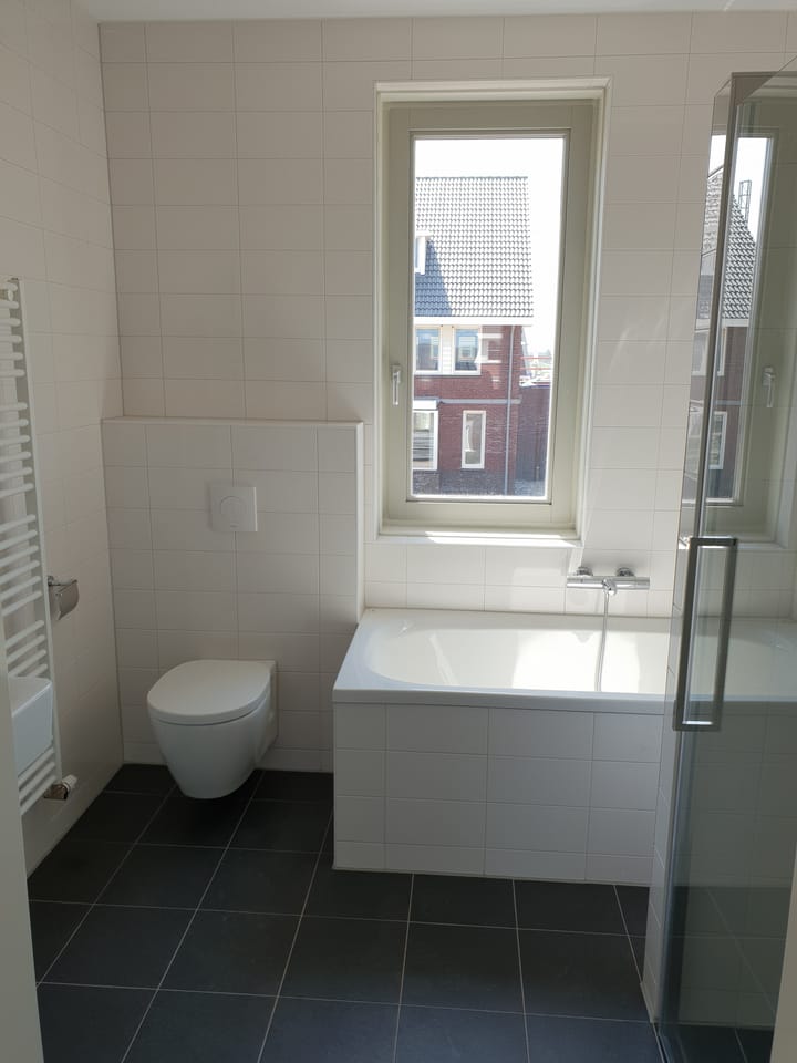 Tussenwoning te huur: Ereprijs 18, Bodegraven