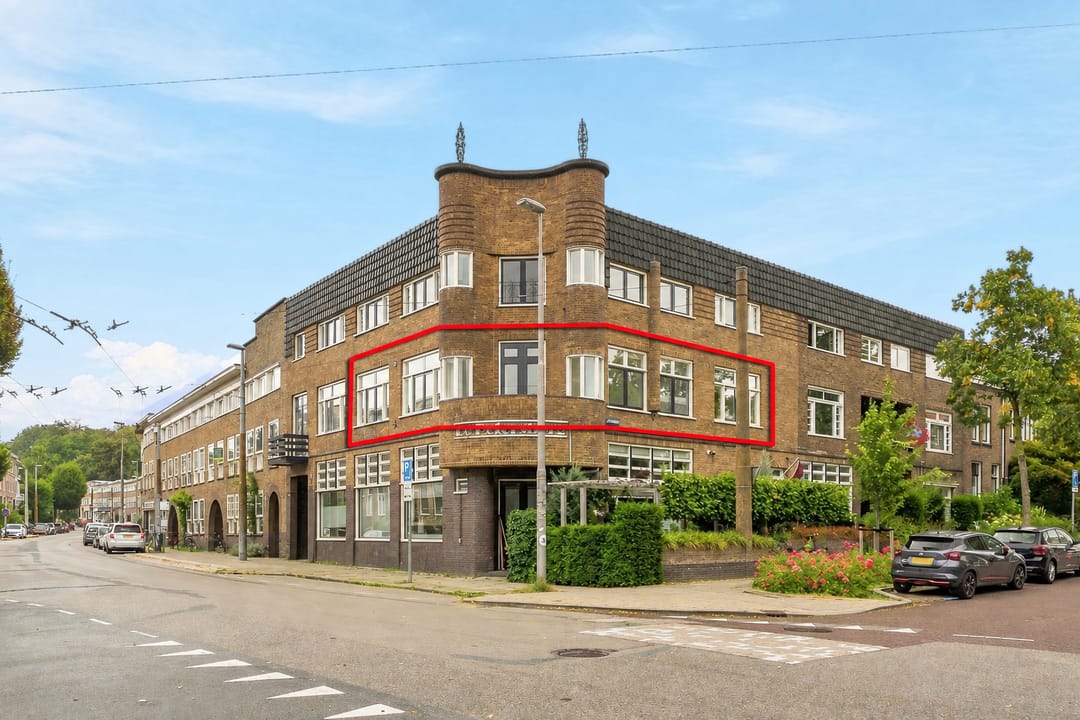 Photo 1 of J.P. Heijestraat 1