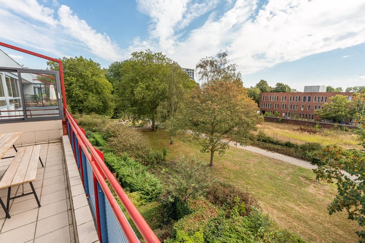 Appartement te koop: Beysterveld 273, Amsterdam