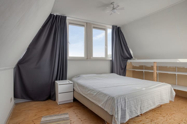 Tussenwoning te koop: Breitnerstraat 9, Krimpen Aan Den Ijssel