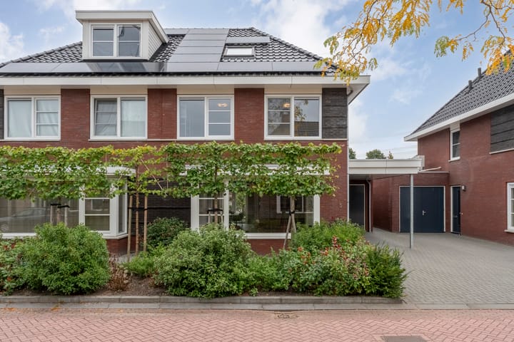 Twee-onder-één-kap te koop: Spinnerijstraat 5, Slagharen