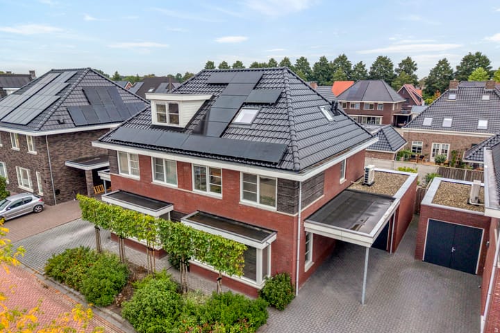 Twee-onder-één-kap te koop: Spinnerijstraat 5, Slagharen