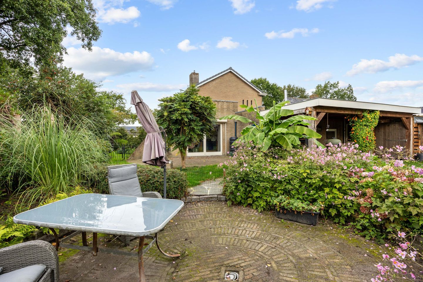 Foto 40 van Meester van Ekstraat 1