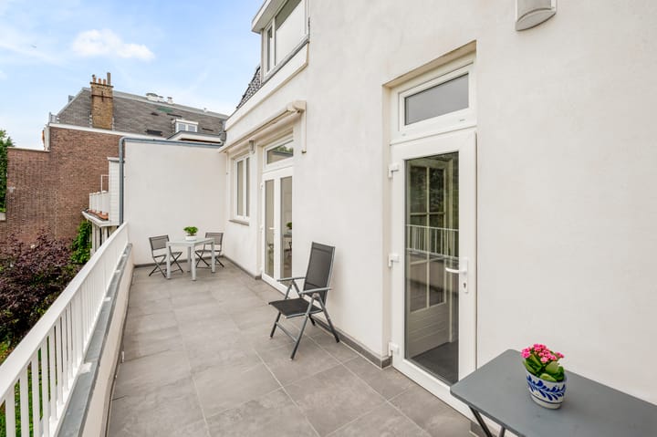 Appartement te koop: Koninginnegracht 119B, 'S-Gravenhage