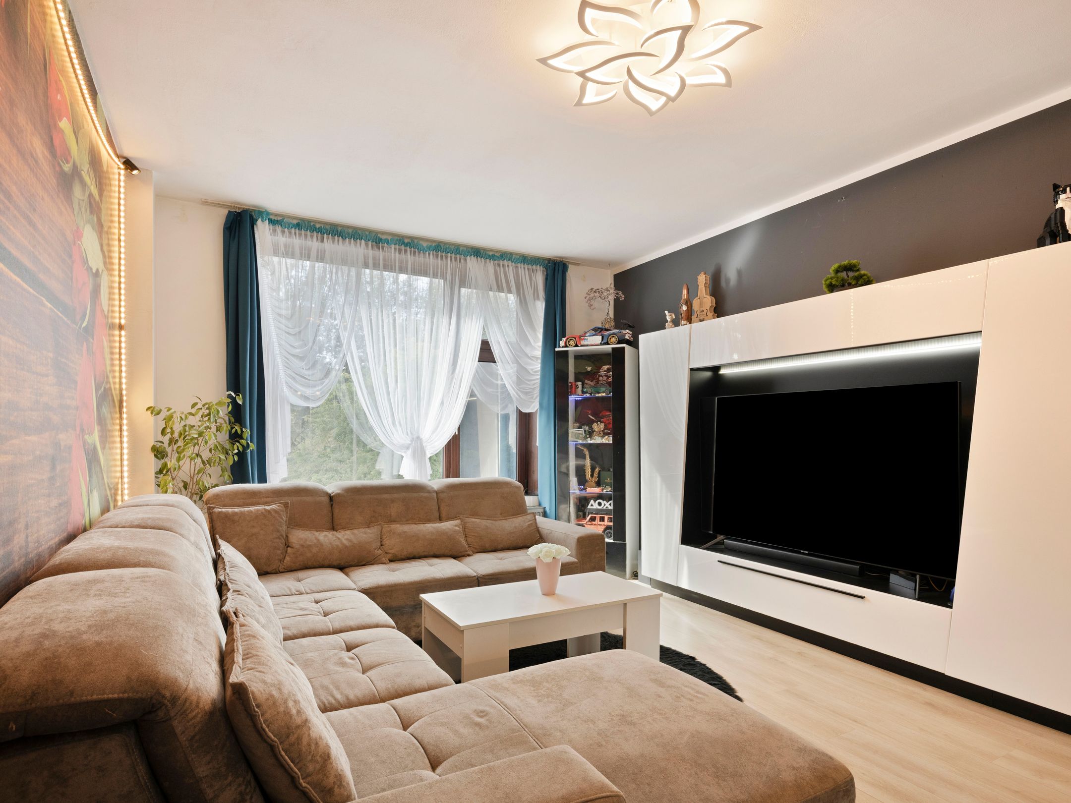 Photo 6 of Mendelssohnplein 40-B