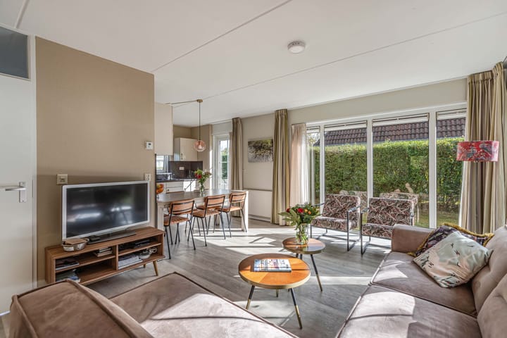 Vrijstaande woning te koop: Koaidyk 6-664, Earnewâld
