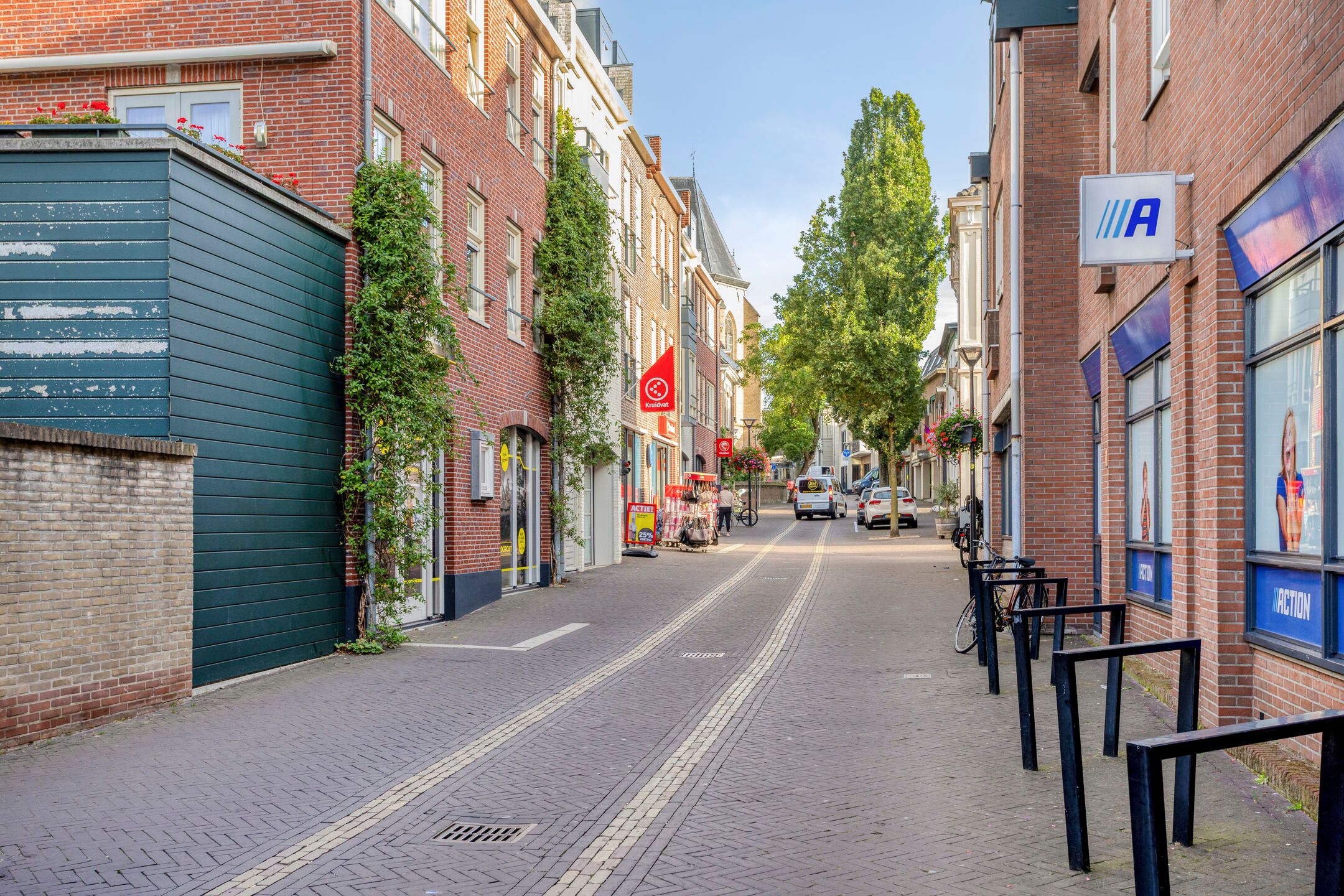 Photo 3 of Landstraat 8-17