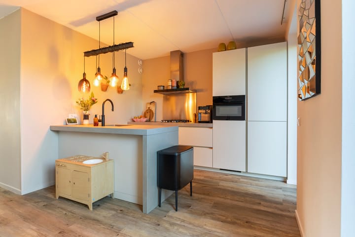 Hoekwoning te koop: Susternemear 35A, Leeuwarden