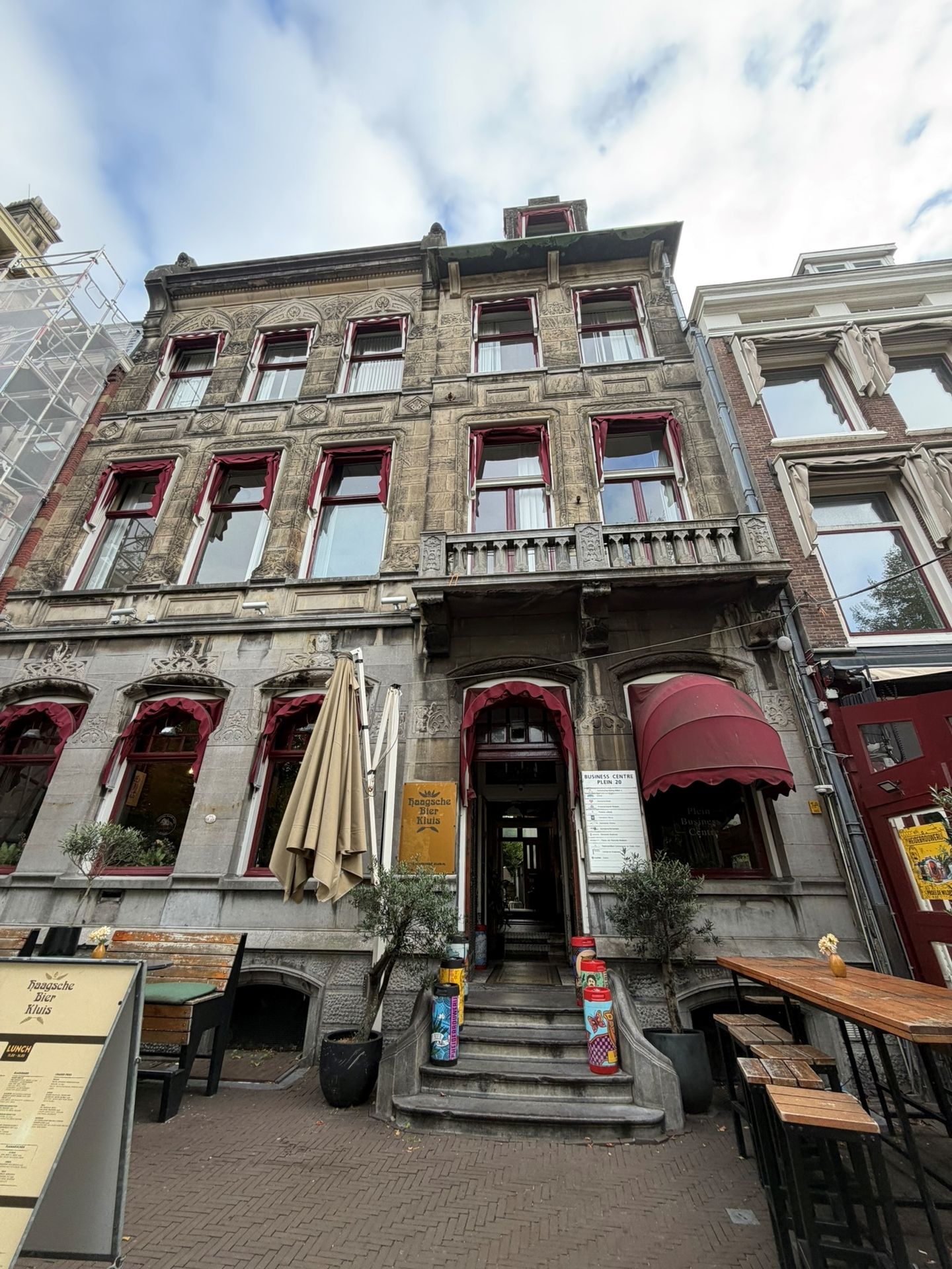 Bekijk foto 1 van Plein 20