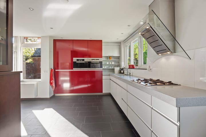 Hoekwoning te koop: Van Voorst tot Voorststraat 8, Vught