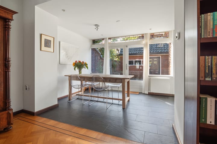 Hoekwoning te koop: Van Voorst tot Voorststraat 8, Vught