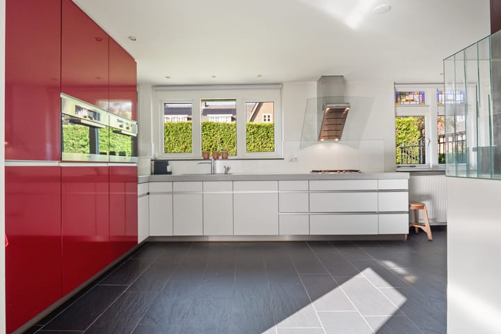 Hoekwoning te koop: Van Voorst tot Voorststraat 8, Vught