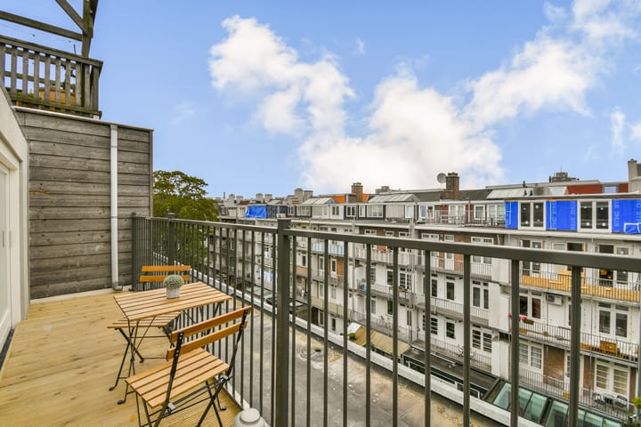 Appartement te koop: Aalsmeerweg 8-4, Amsterdam