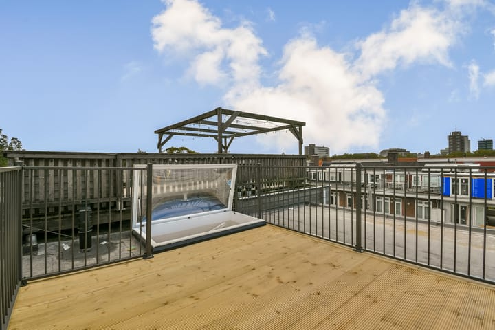 Appartement te koop: Aalsmeerweg 8-4, Amsterdam