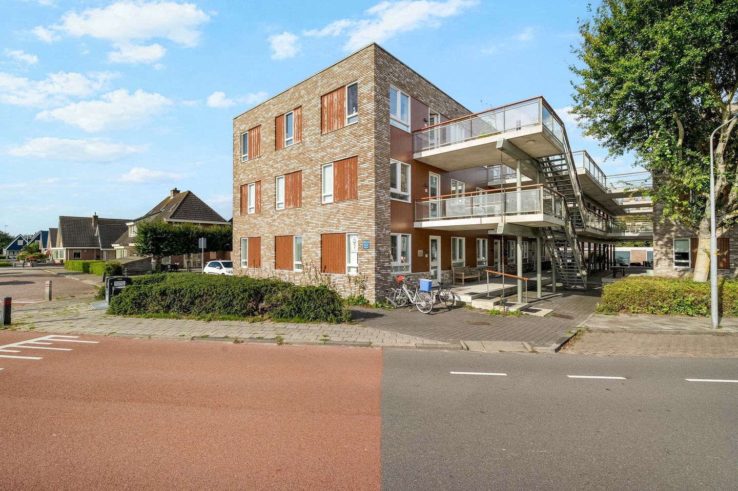 View photo 2 of Zijperweg 28-30