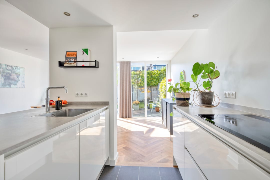 Photo 8 of Schumannstraat 43