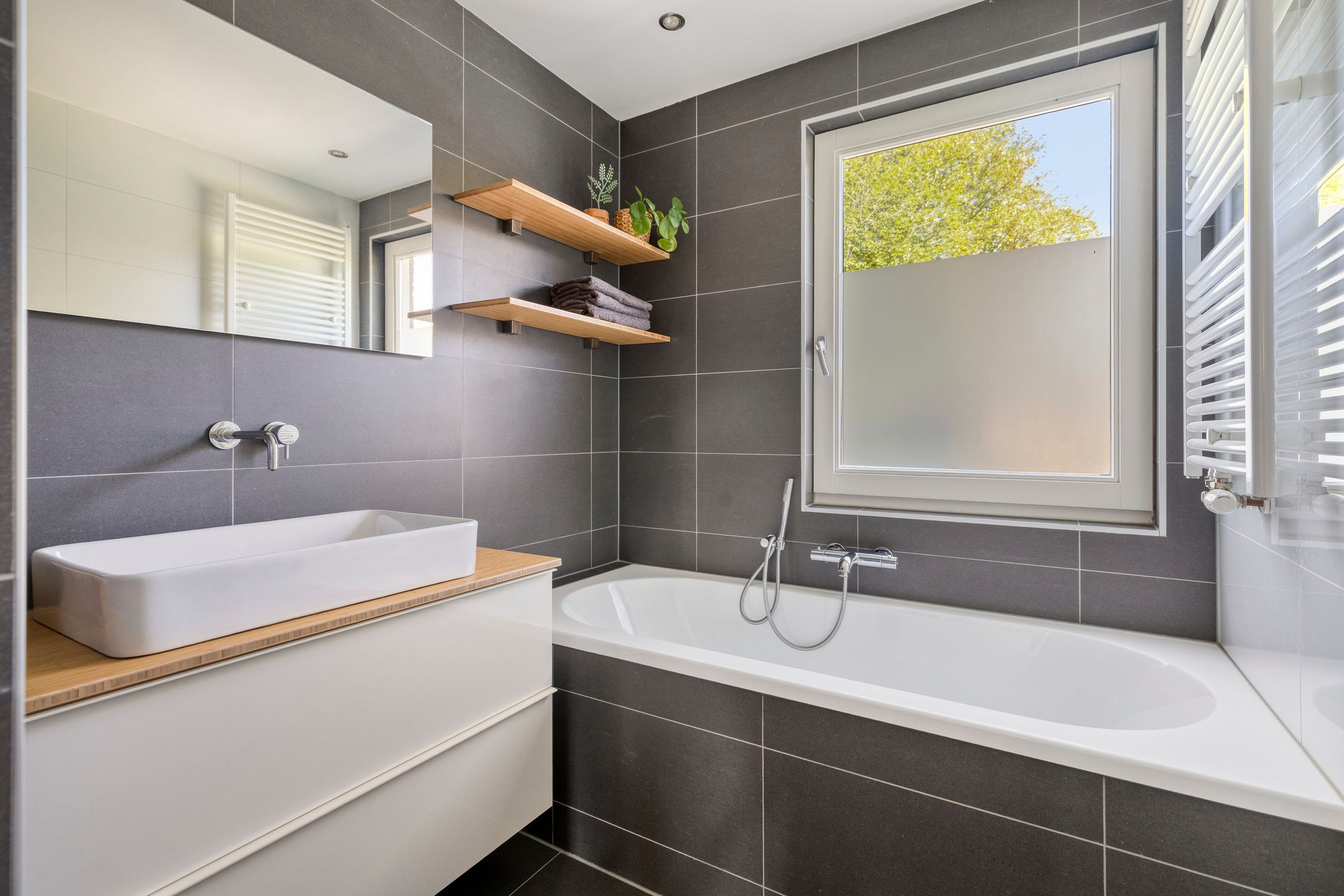 Photo 21 of Schumannstraat 43