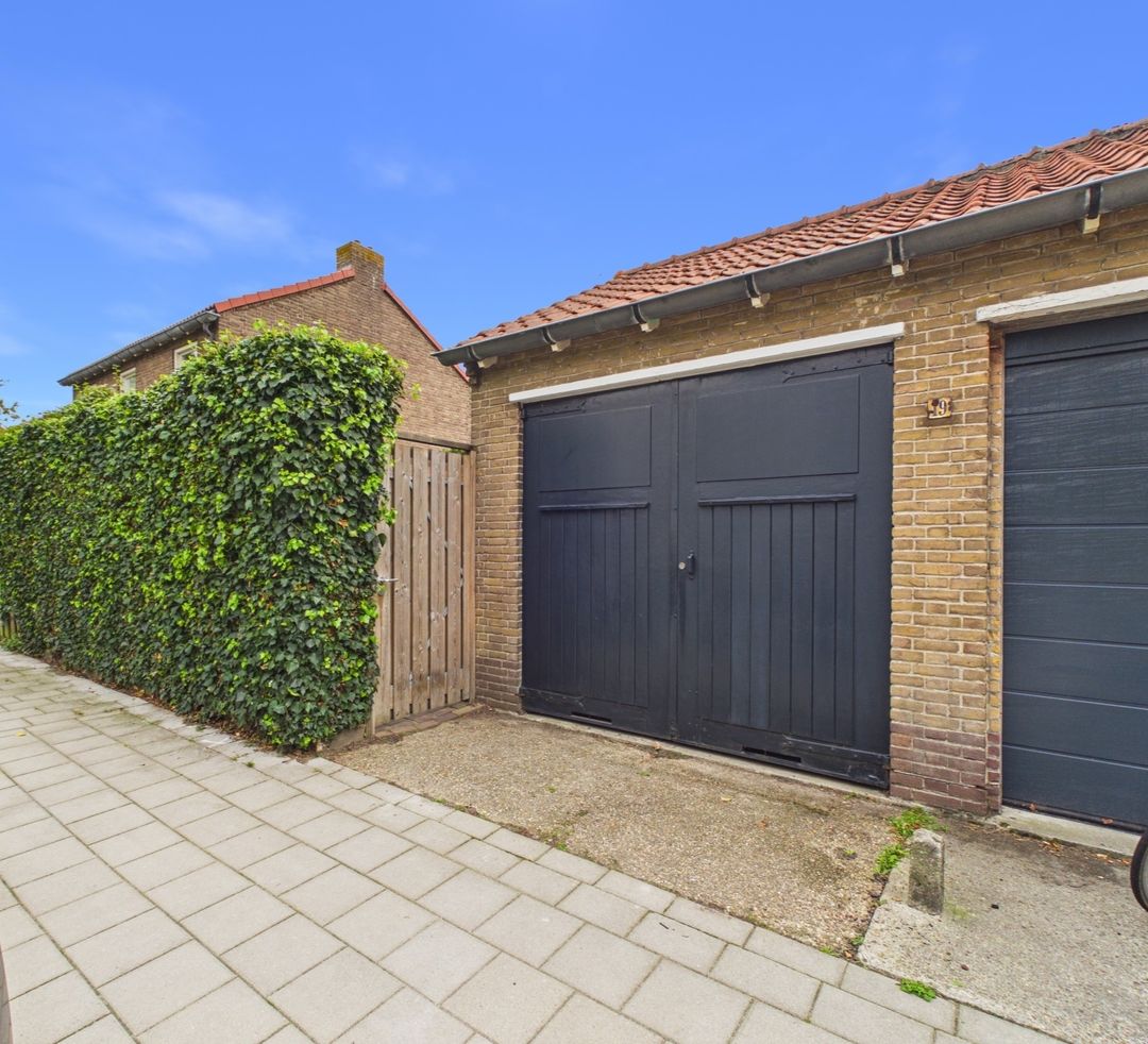Photo 43 of Margrietstraat 1