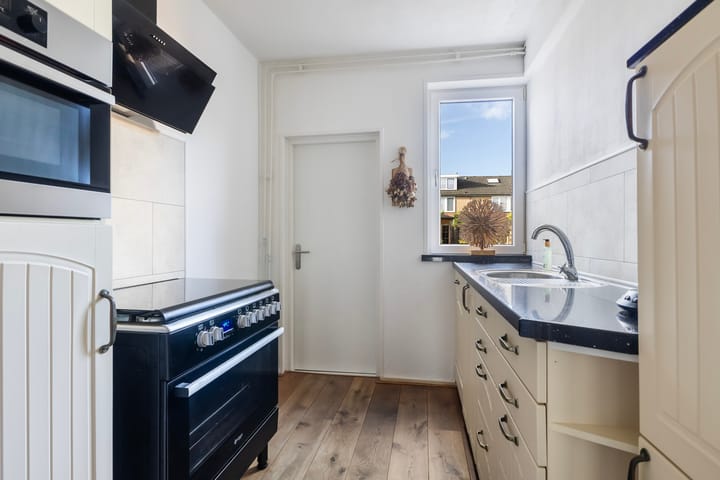 Tussenwoning te koop: De Stringen 6, Hallum