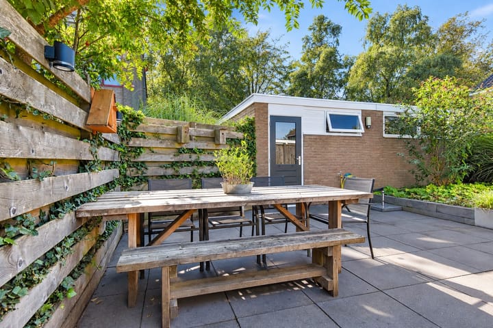 Tussenwoning te koop: Dokter B. Hornstrasingel 83, Burgum