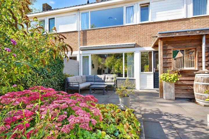Tussenwoning te koop: Dokter B. Hornstrasingel 83, Burgum