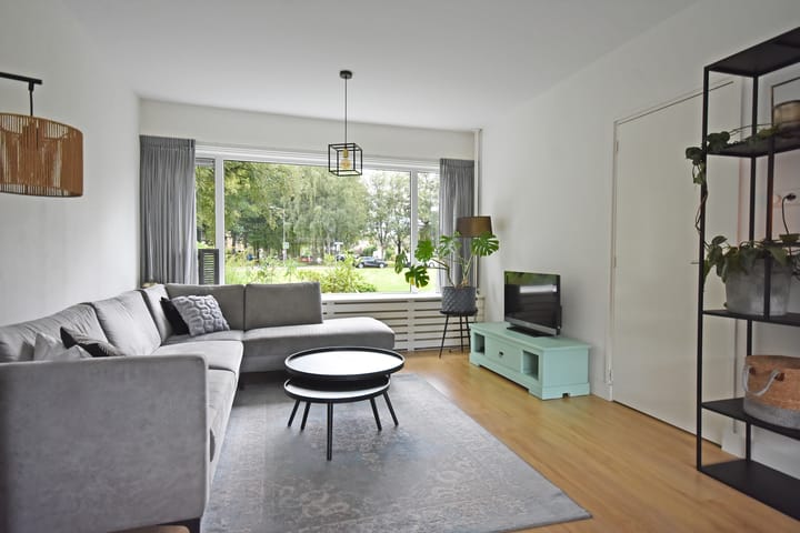 Tussenwoning te koop: Dokter B. Hornstrasingel 83, Burgum