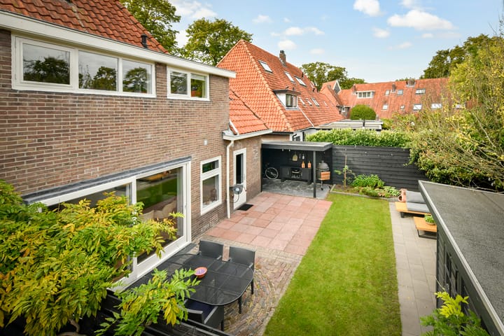 Hoekwoning te koop: Lindenlaan 131, Huizen