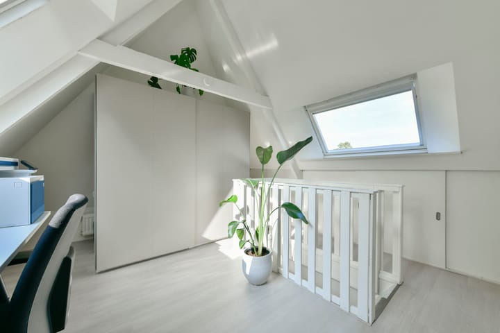 Hoekwoning te koop: Lindenlaan 131, Huizen