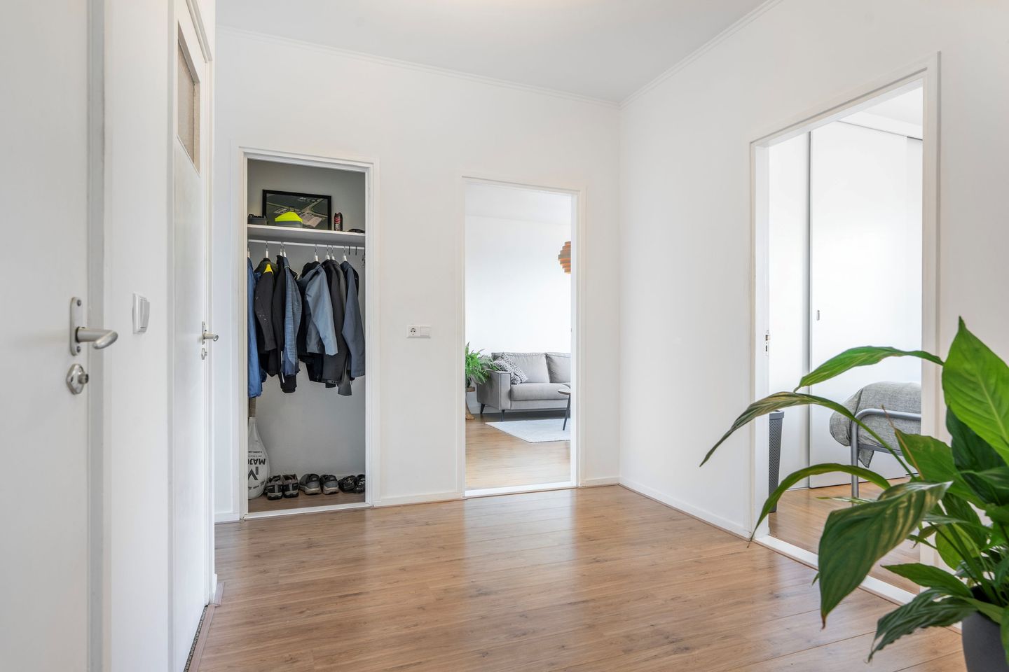 Photo 10 of Venusstraat 28