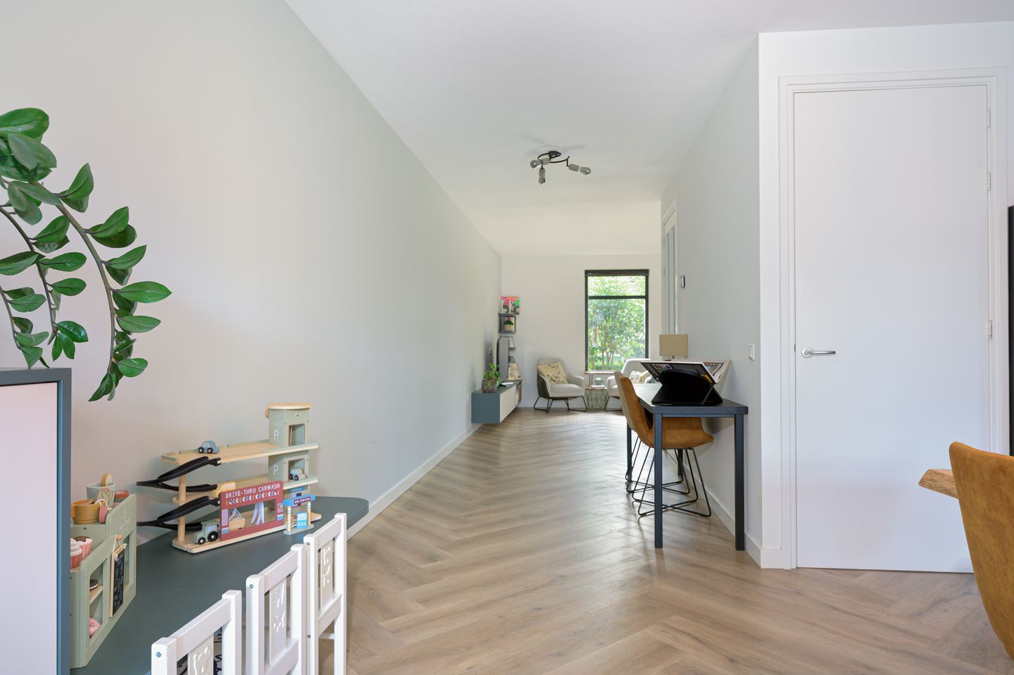Photo 10 of Burg. Janssensstraat 1-A