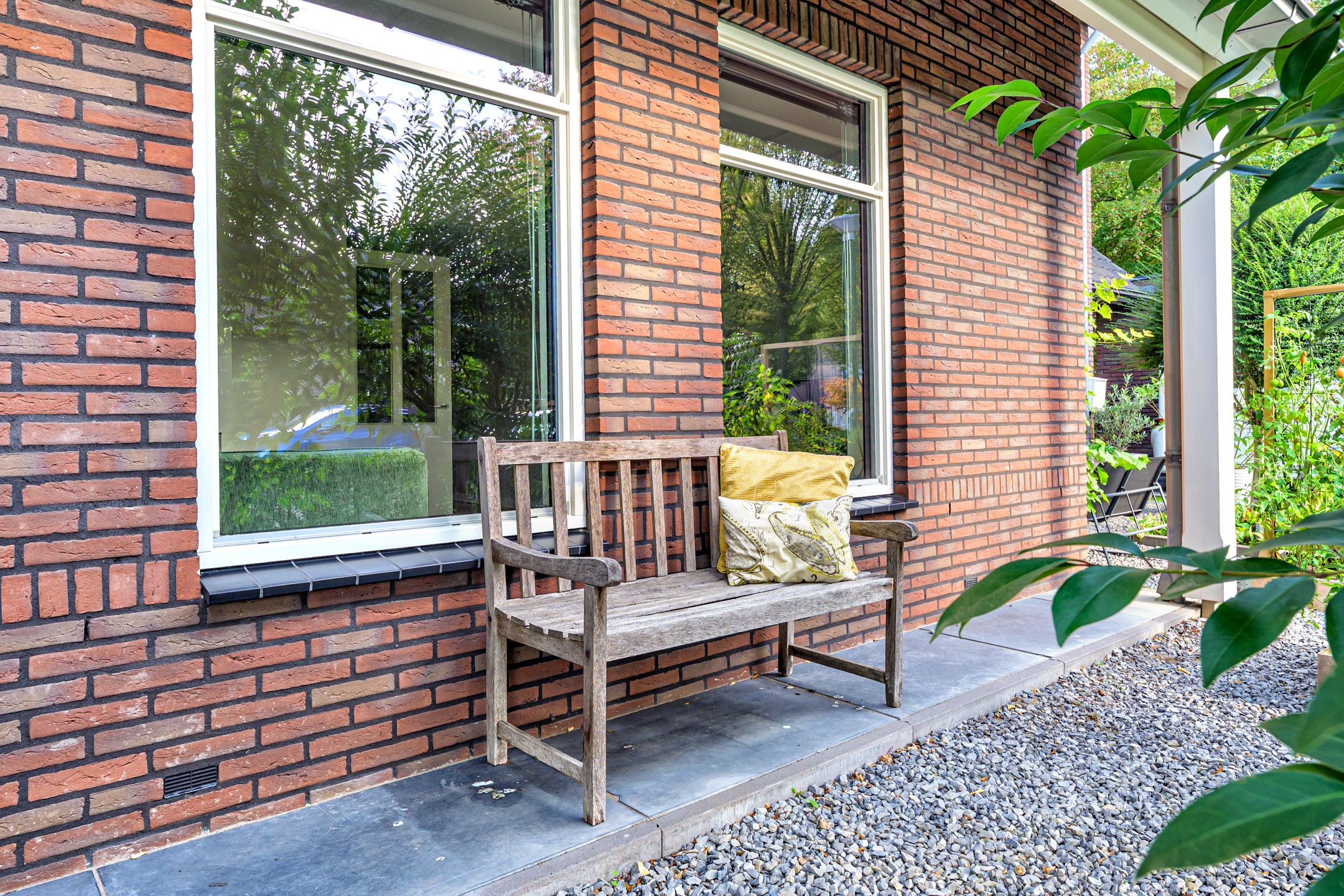 Photo 42 of Burg. Janssensstraat 1-A