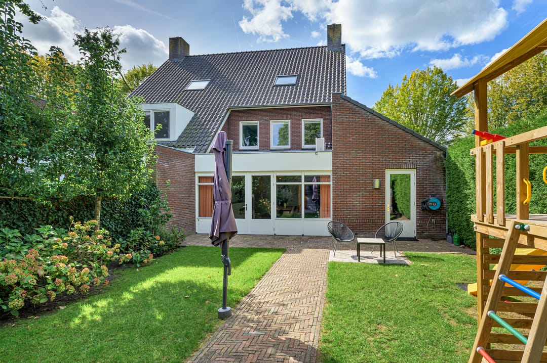 Photo 41 of Burg. Janssensstraat 1-A