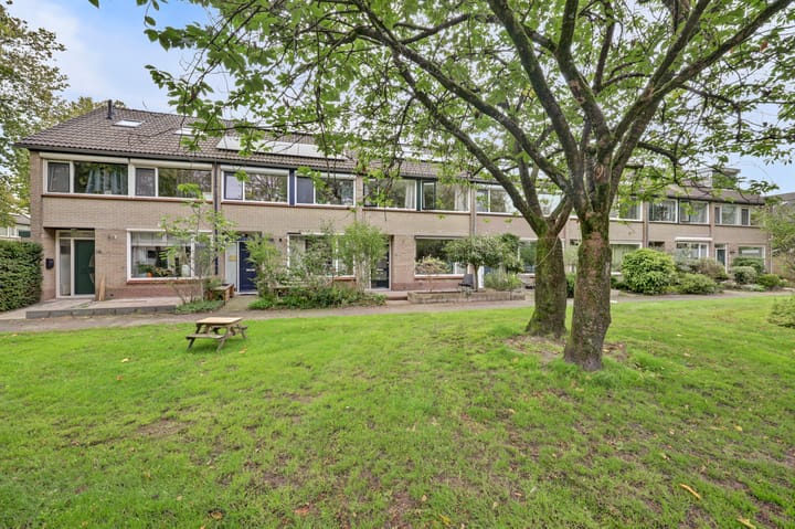 Tussenwoning te koop: Meerkoetstraat 10, Ermelo