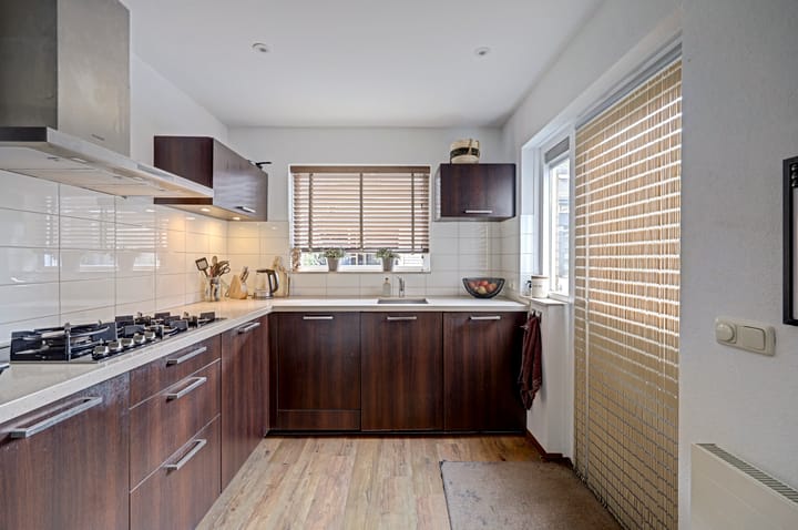 Tussenwoning te koop: Meerkoetstraat 10, Ermelo