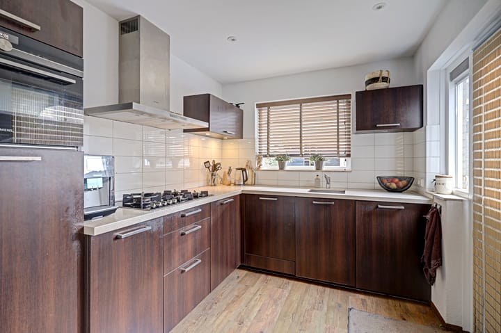 Tussenwoning te koop: Meerkoetstraat 10, Ermelo