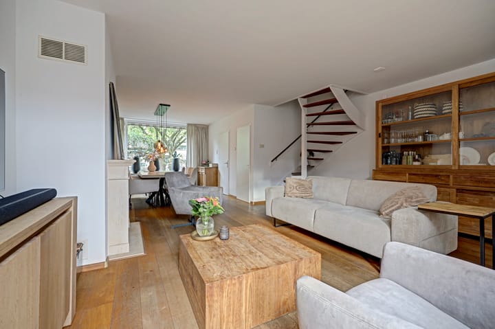 Tussenwoning te koop: Meerkoetstraat 10, Ermelo