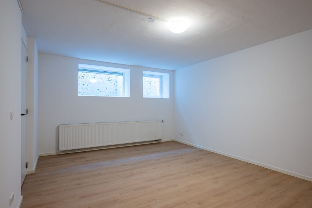 Photo 22 of Albert Verweystraat 54