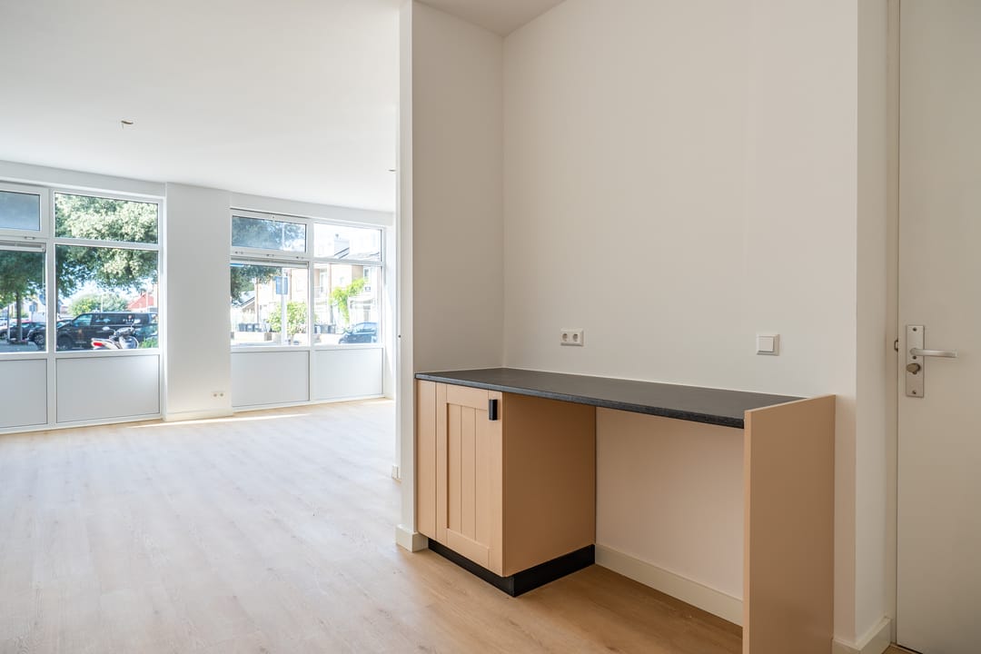 Photo 13 of Albert Verweystraat 56