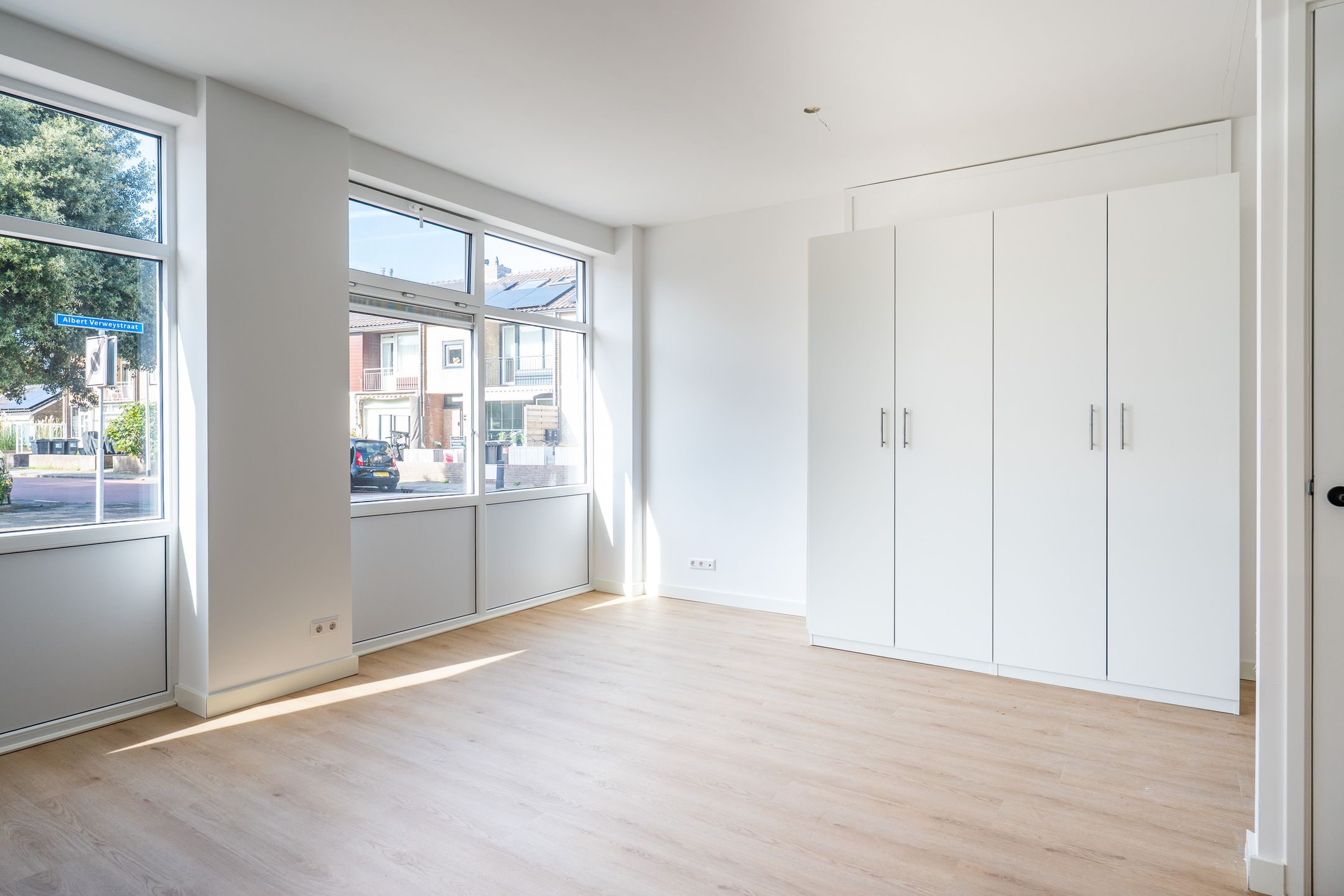 Photo 9 of Albert Verweystraat 56