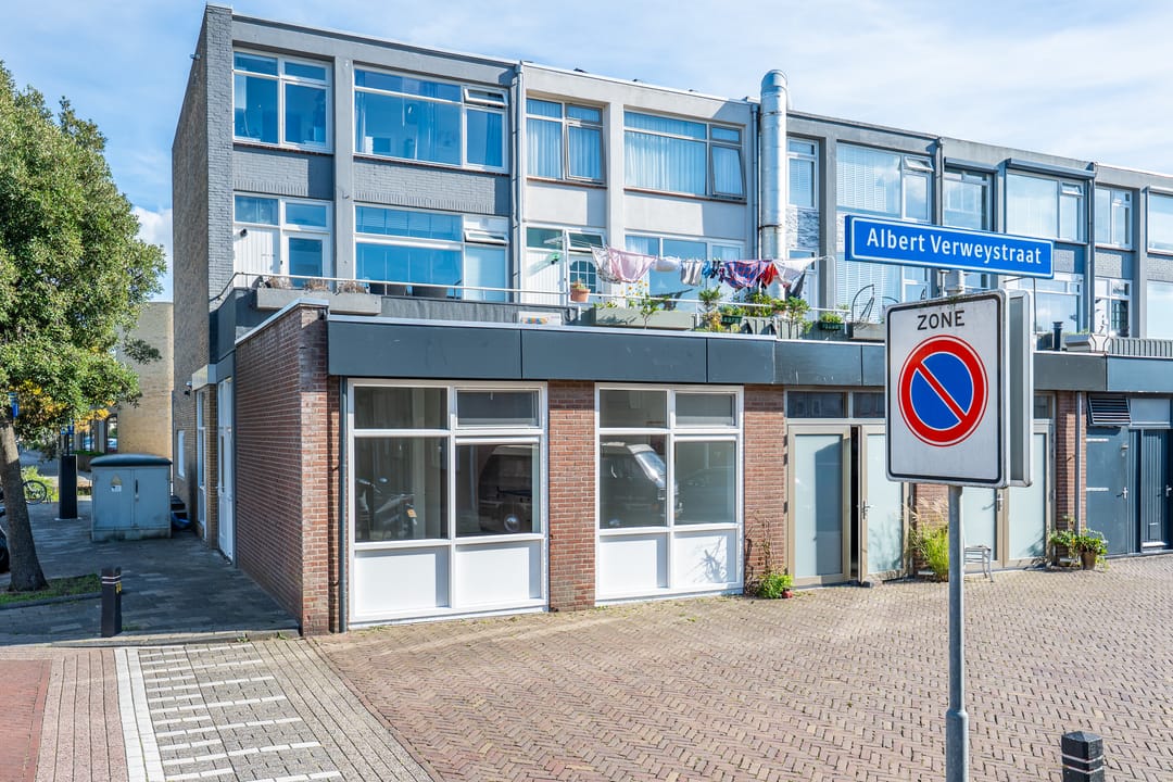 Photo 1 of Albert Verweystraat 56
