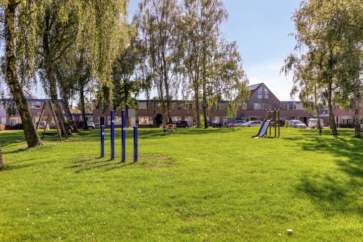 Tussenwoning te koop: De Hage 8, Drachten