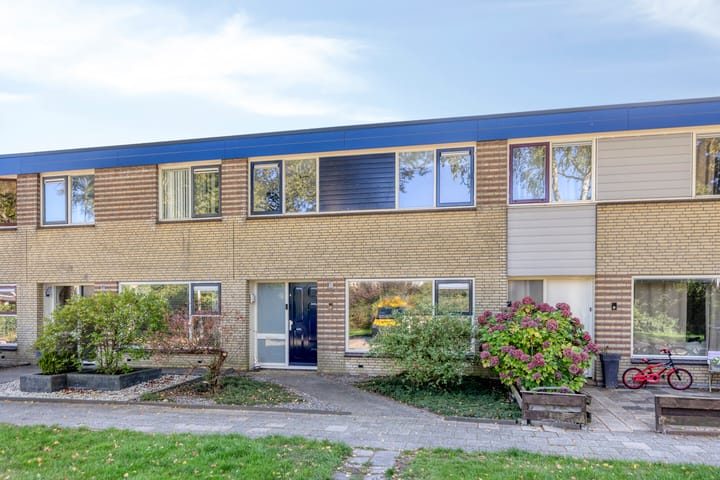 Tussenwoning te koop: De Hage 8, Drachten