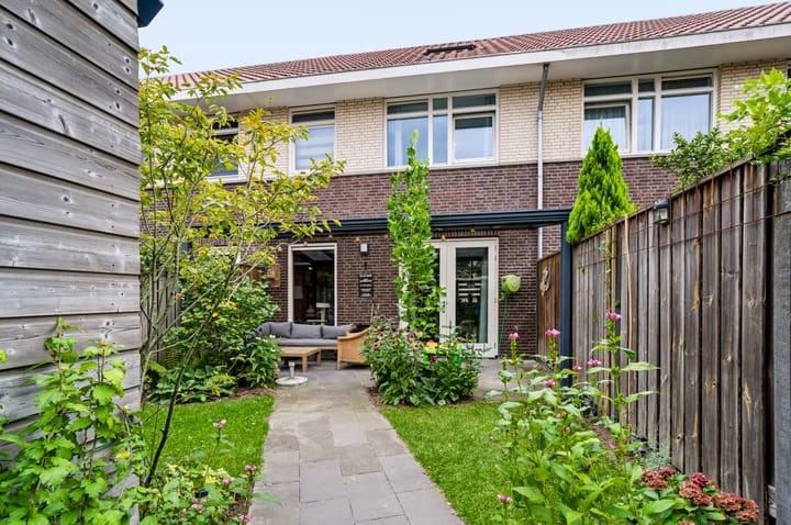 Tussenwoning te koop: Springerstraat 46, Almelo