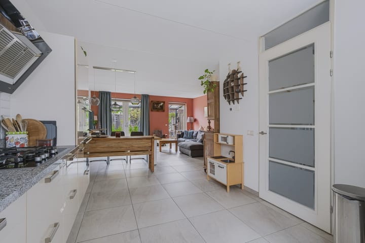 Tussenwoning te koop: Springerstraat 46, Almelo
